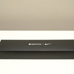 新品近い　Apple Watch SE 40mm Nike スペースグレイ　バッテリー100%