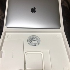 【ネット決済・配送可】新品同様　MacBook pro クリエイ...