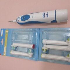 BRAun Oeal-B  電動歯ブラシ（単三２本使用）