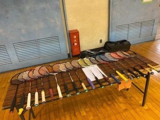 バドミントンラケット  中古