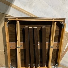 IKEA BJURSTA 伸長式ダイニングテーブル 格安で！