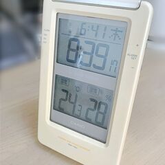 デジタル時計　湿度計つき