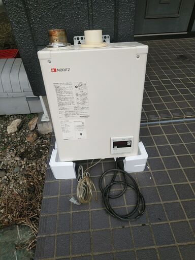 値下! ノーリツ 壁掛け石油給湯機 OQB-G4702WFF 2008年製
