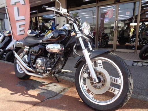 NO.4530　マグナ５０ （ＭＡＧＮＡ）　４サイクル　クラッチ付き４速ミッション　２本出しスラッシュカットマフラー付き　ブラック　☆彡