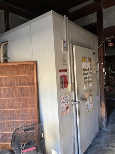 引き取り限定　プレハブ冷蔵庫　pcu-sn100me 稼働中です。