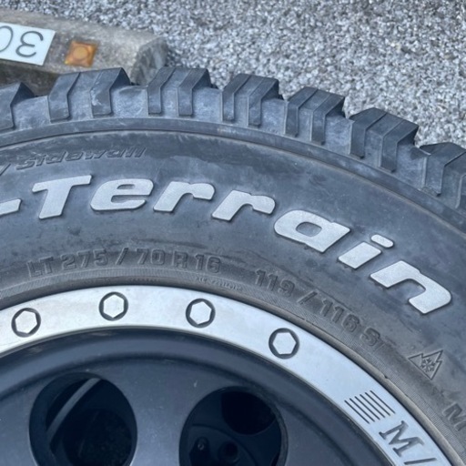 BF Goodrich AT LT275/70R/16 ミッキートンプソン16インチ