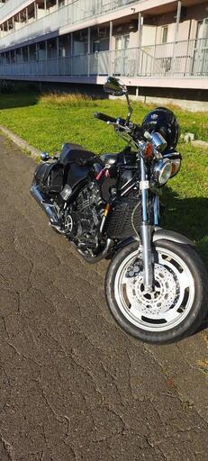 vmax1200 　US仕様　2001年式　車検1年以上有り