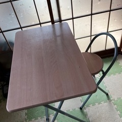 椅子、テーブル