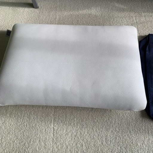 ［受渡先決定しました］エアウィーブ　ピロースタンダード　まくら　美品
