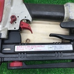 中古品△マックス(MAX) 常圧ステープル用エアネイラ TA-225/425J