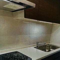 Lixil】新品 リクシルのシステムキッチン 上下臭の意 換気扇 都市 