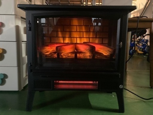 ● 暖炉型ファンヒーター