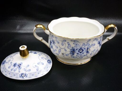 ☆NARUMI BORN CHINA コーヒーカップ＆ソーサー 6客セット クリーマー シュガーポット 鳴海製陶 食器 ティーカップ 金彩 陶器 札幌 北20条店 ☆NARUMI BORN CHINA コーヒーカップ＆ソーサー 6客セット クリーマー