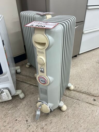 オイルヒータ－ 探すなら「リサイクルR」❕ ゼロ風暖房❕ デロンギ オイルヒーター❕ R2581