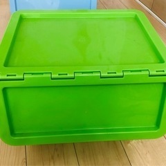 カインズの収納BOX緑色