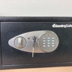 金庫　Sentry Safe　セキュリティーボックス