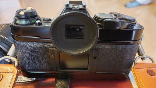 Canon キャノン　フィルムカメラ　AE-1　一式　中古カメラ　取り扱い説明書付き　専用箱付き