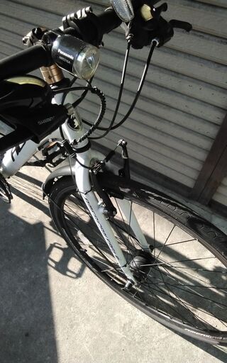 アメリカンイーグル ASPEN 700Cクロスバイク 18段変速 ホワイト 配送無料