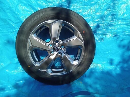 〖美品〗トヨタRAV4純正18インチアルミホイール　225/60R18 4本セツトサマータイヤ値下げしました