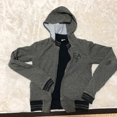 ARMANI、パーカー　Sサイズ