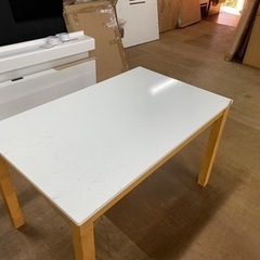 白とナチュラルのツートンカラーのダイニングテーブル　120センチ幅