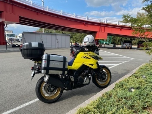 スズキVストローム1050XT。ワンオーナー、オプション多数。東京都品川区発