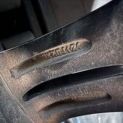 再投稿】冬タイヤ付き18インチアルミホイール4本セット