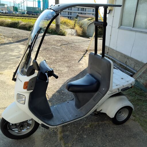 ホンダのジャイロキャノピー4ストエンジン。セル始動。