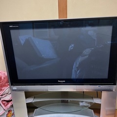 テレビ　横113cm×縦125cm