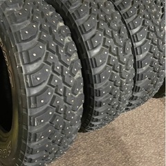 中古スパイクタイヤ　215ー75ー15 