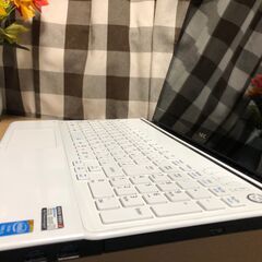 A級美麗品！高速i5第3世代Webカメラ内蔵・Win11・Win10選択可能！