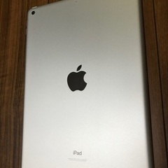初期化　ほぼ未使用　Apple iPad　パソコン代わりに 如何ですか？　キーボードとカバーも付いてます。 初期化 ほぼ未使用 Apple iPad パソコン代わりに 如何ですか