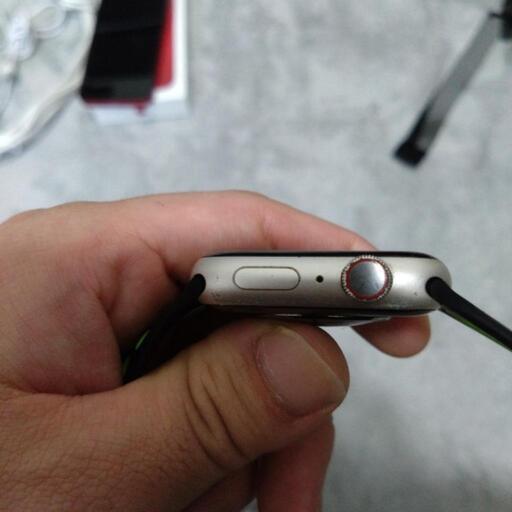 iPhone13 RED、Apple オンライン Watch45mm中古 