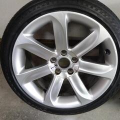 18インチ　タイヤ+ホイール売ります。