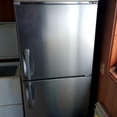 サンデン 縦型 冷凍庫 HF-75X3-SM 2010年 業務用 店舗用 厨房機器 【中古】