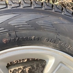 ジムニー　スタッドレスタイヤ　4本　ホイール付き　