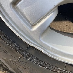 ジムニー　スタッドレスタイヤ　4本　ホイール付き　