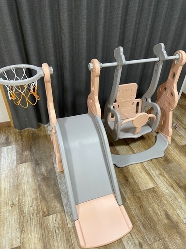 新品、未使用　子供用滑り台、ブランコ