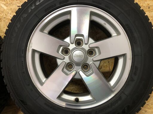 専用！！jeepコマンダー純正ホイール、スタッドレスタイヤ ジープコマンダーJeep 純正 ホイール スタッドレス 4本 グッドイヤー