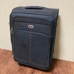 黒いスーツケース