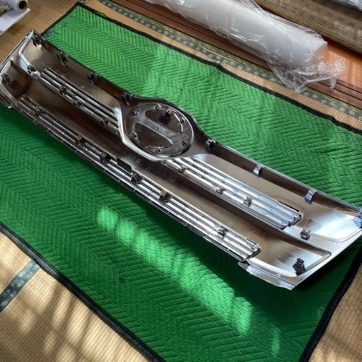 日野純正 レンジャー4tワイドボディフロントグリル♪ フロントグリル