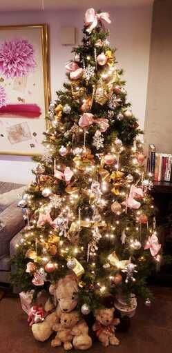 プリリット（Pre-lit）クリスマスツリー 約230m