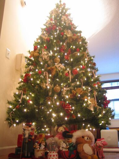 プリリット（Pre-lit）クリスマスツリー 約230m