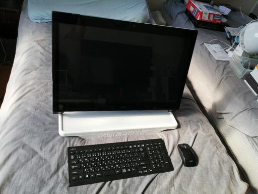 デスクトップPC\n富士通 FMVW53SB \n\n●Office2021●23型ワイド液晶タッチパネル●Office2021インストール済み