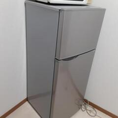 【ネット決済】冷蔵庫と折り畳み式ベット、２点　(値下げ)　　