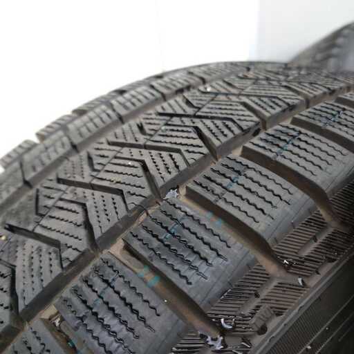 ベンツVクラス　現行型　スタッドレス　225/55R17 ピレリICE ASIMMETRICO