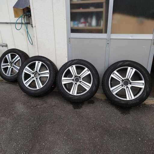 ベンツVクラス　現行型　スタッドレス　225/55R17 ピレリICE ASIMMETRICO
