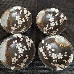 桜柄の和皿４枚