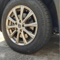 中古スタッドレスタイヤ　ホイル付き 5穴　225/65R17