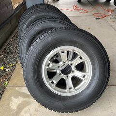 【取引終了】GOODYEARスタッドレス＋KEELERホイール　265/70R16　95プラドに着用